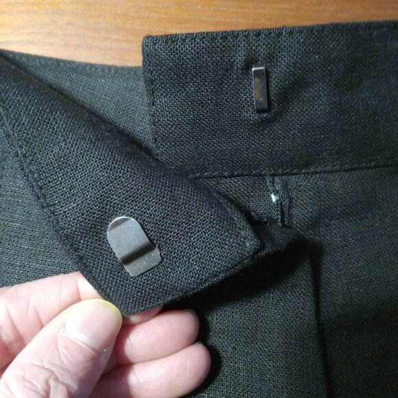 Black Linen Shorts - size L - Picture 7 of 7